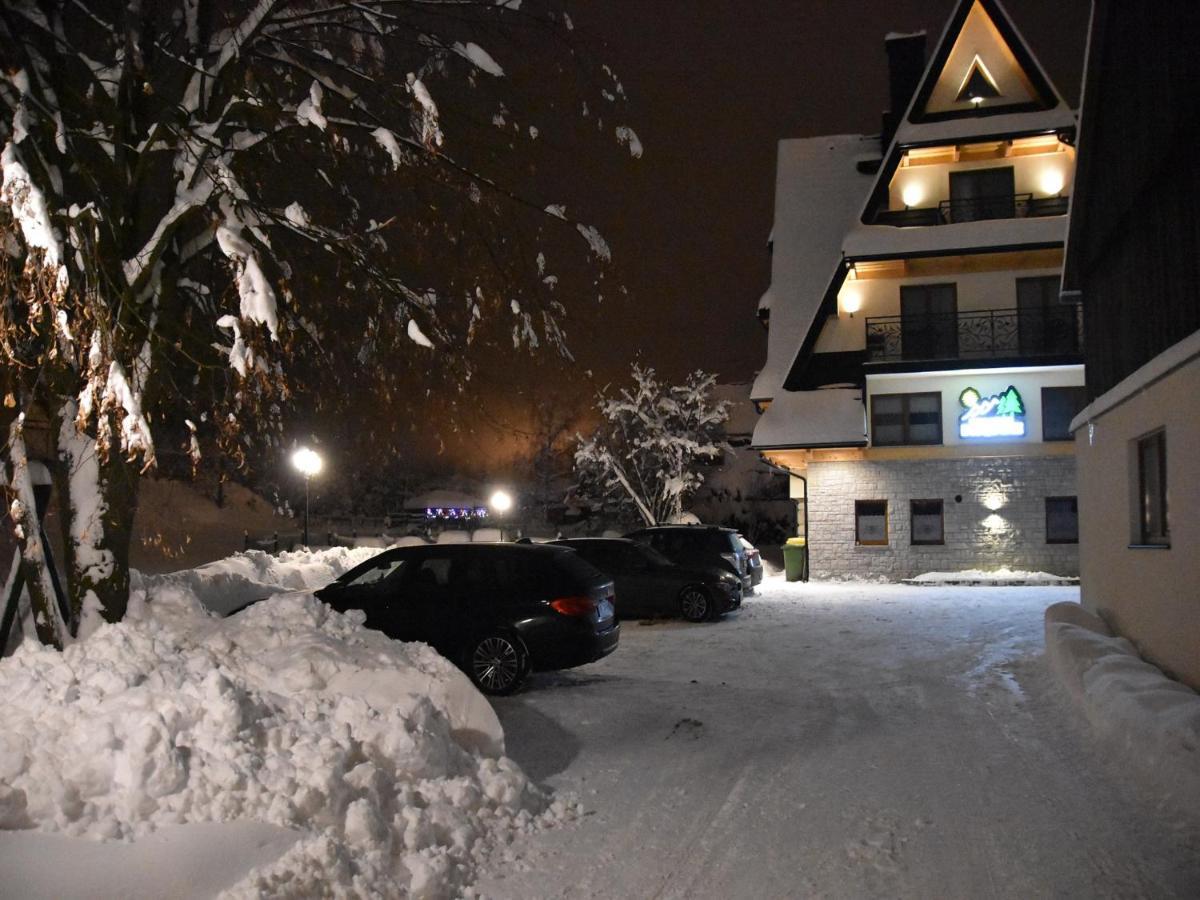 Pokoje Goscinne Budzowie Czarna Gora Exterior photo